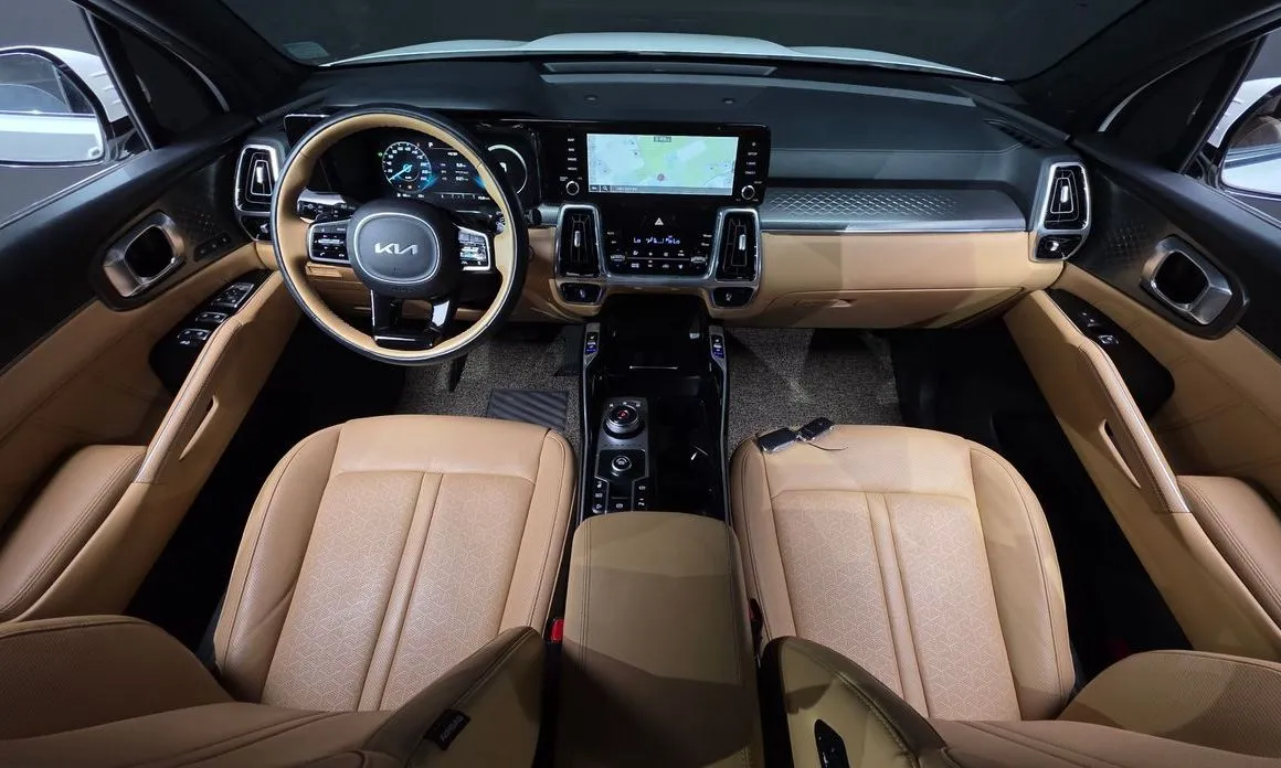 Kia Sorento — фото 9