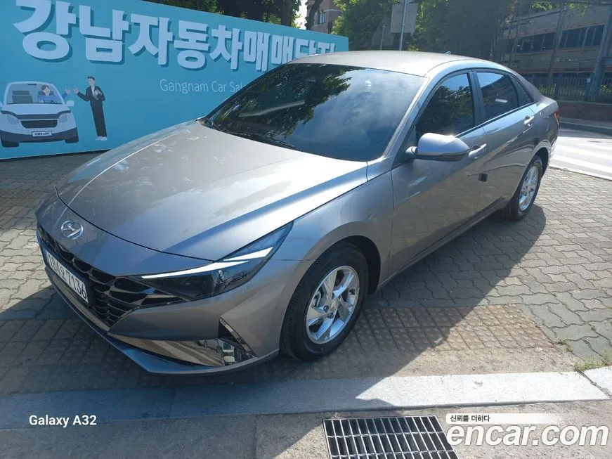 Hyundai AVANTE — фото 1