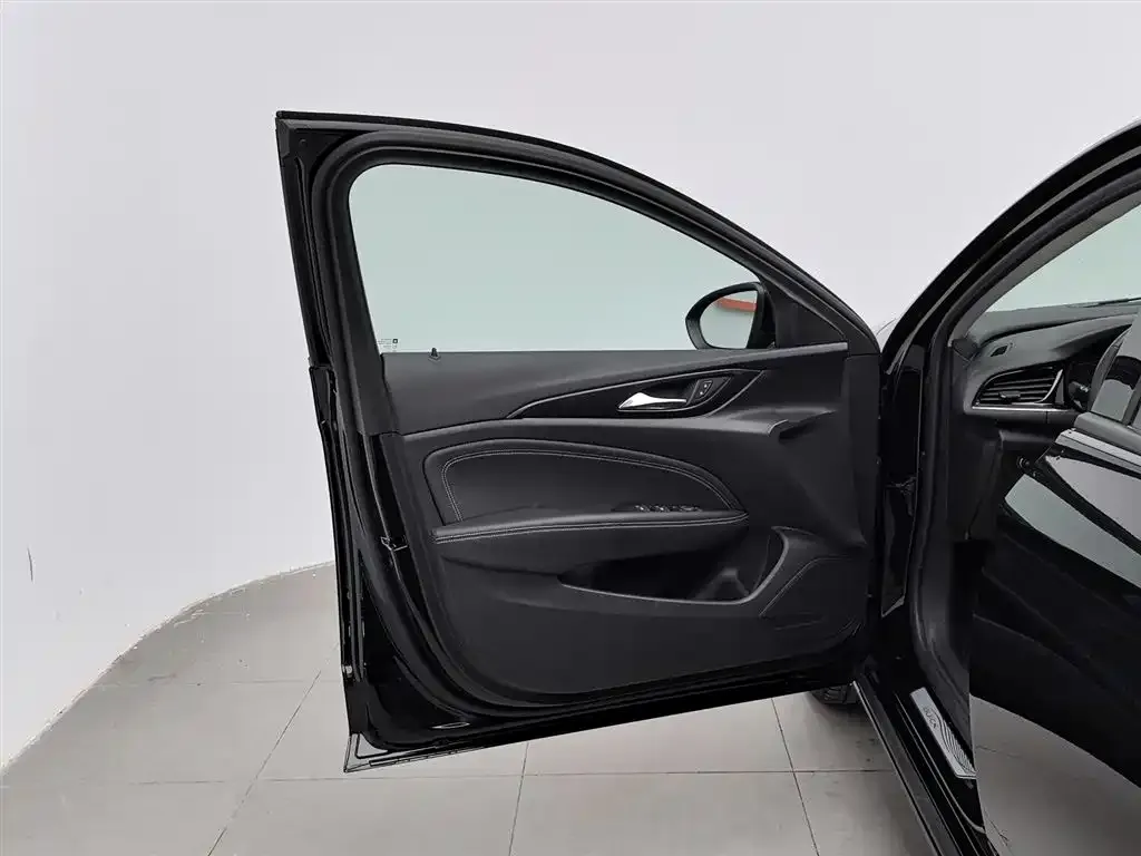 Buick Regal 2024 из CN, фото 4