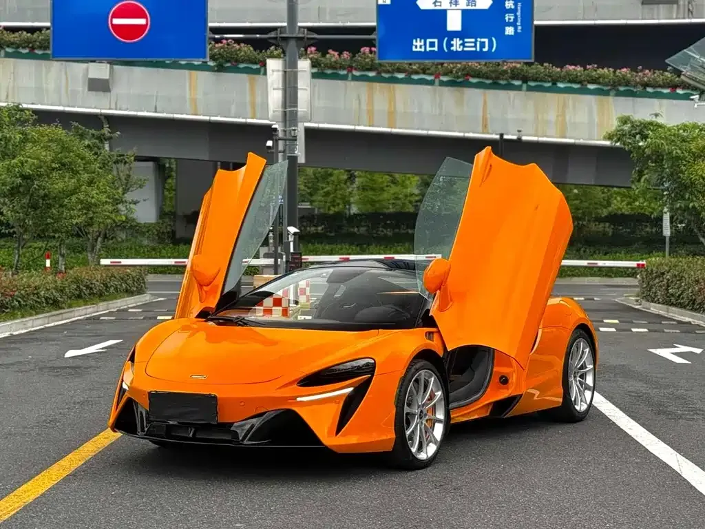 McLaren Artura 2024 из CN, фото 2