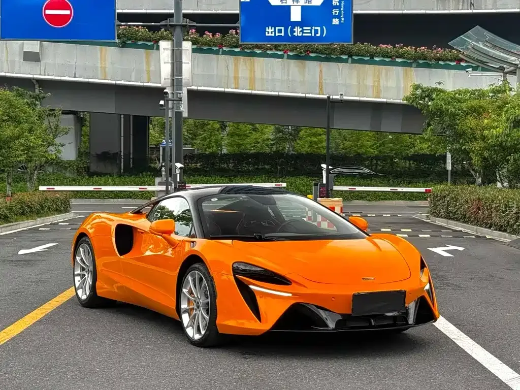 McLaren Artura 2024 из CN, фото 9