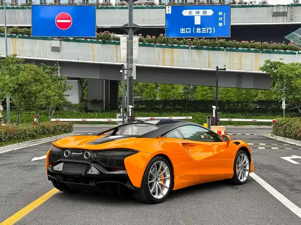 McLaren Artura 2024 из CN, фото 6