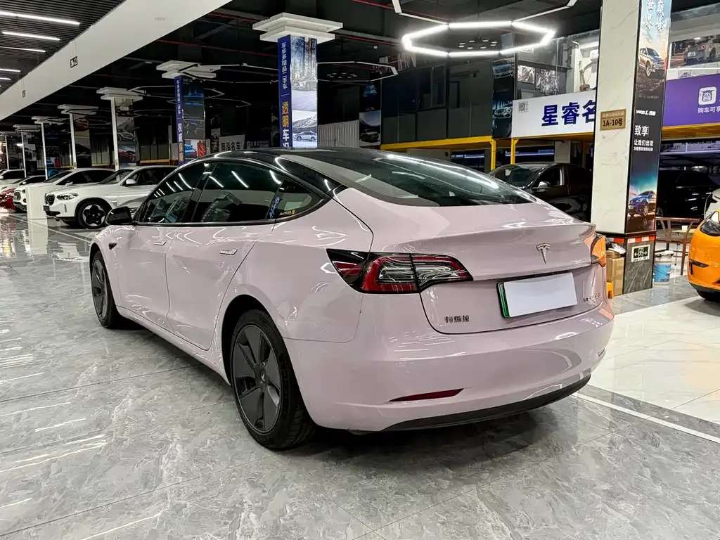 Tesla Model 3 — фото 4