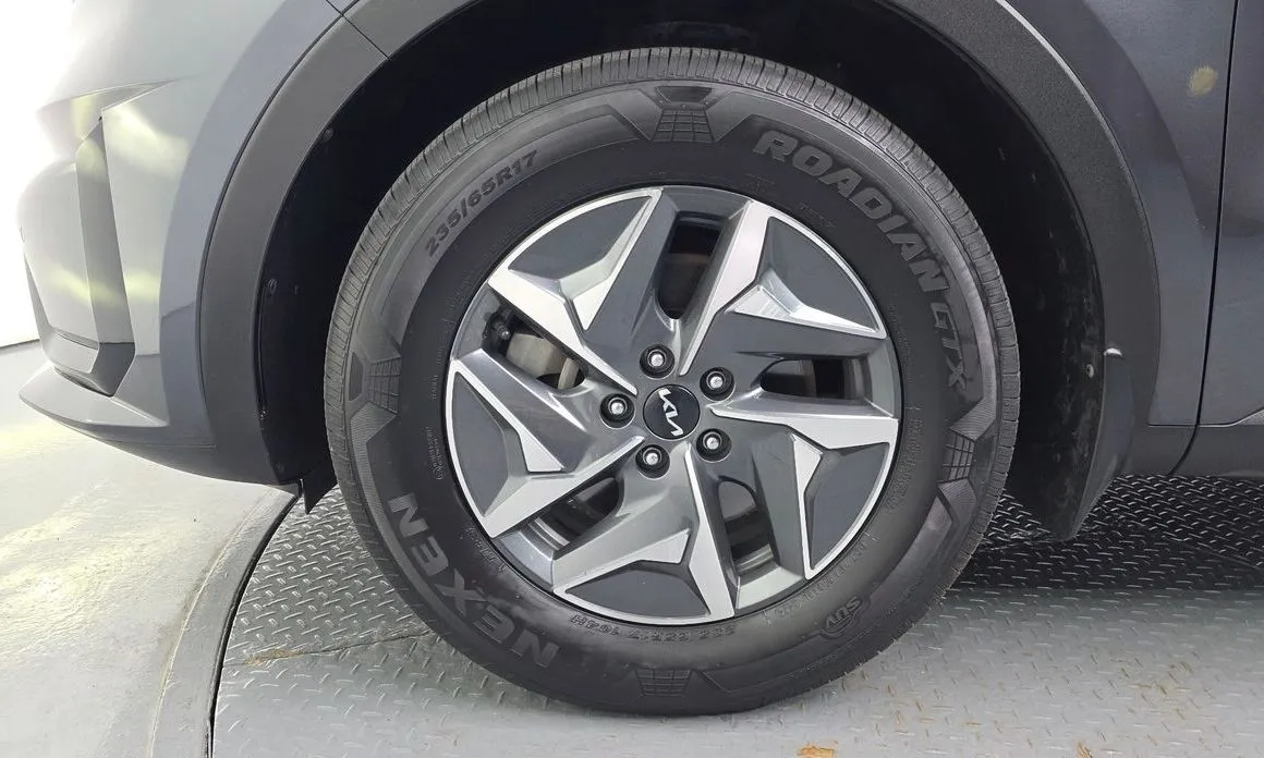 Kia Sorento — фото 5