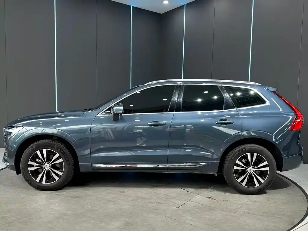Volvo XC60 — фото 5