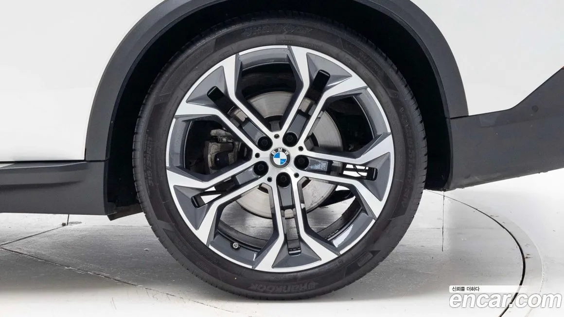 BMW X5 — фото 8