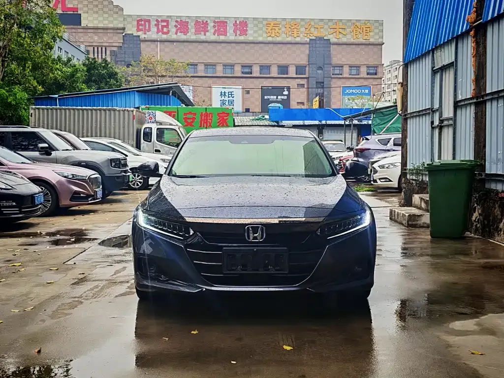Honda Accord — фото 6