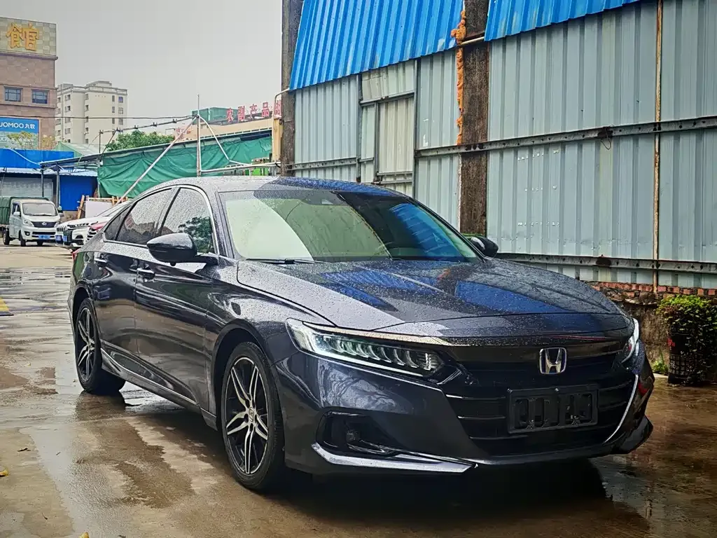 Honda Accord — фото 7