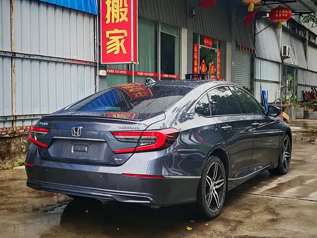 Honda Accord — фото 4