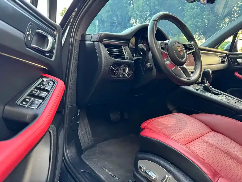 Porsche Macan 2022 из CN, фото 3