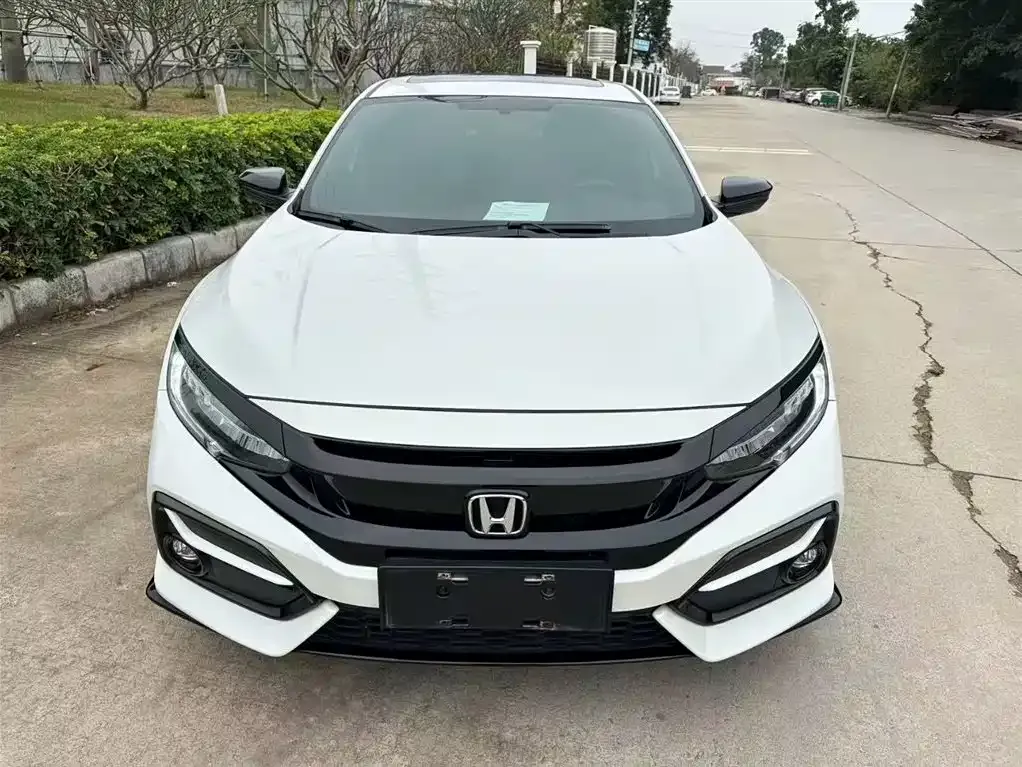 Honda Civic — фото 10