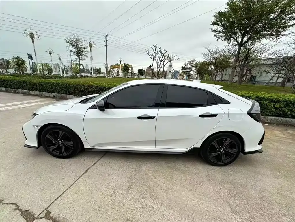 Honda Civic — фото 6