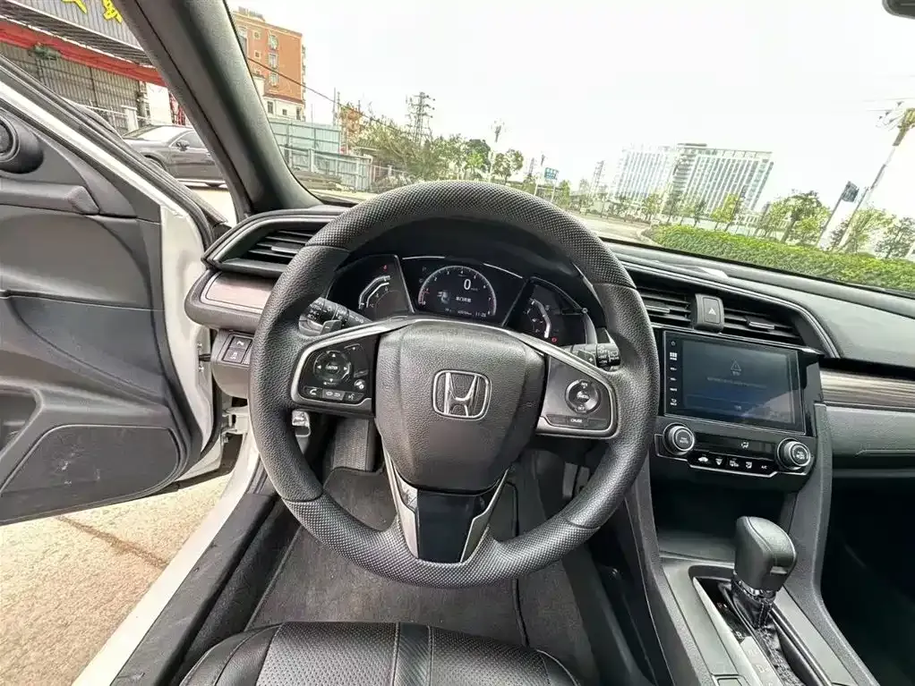 Honda Civic — фото 5