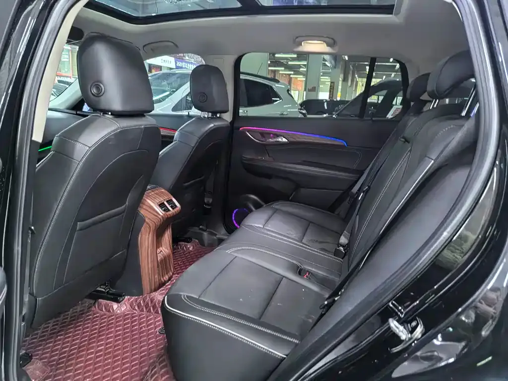 Buick Envision Plus — фото 4