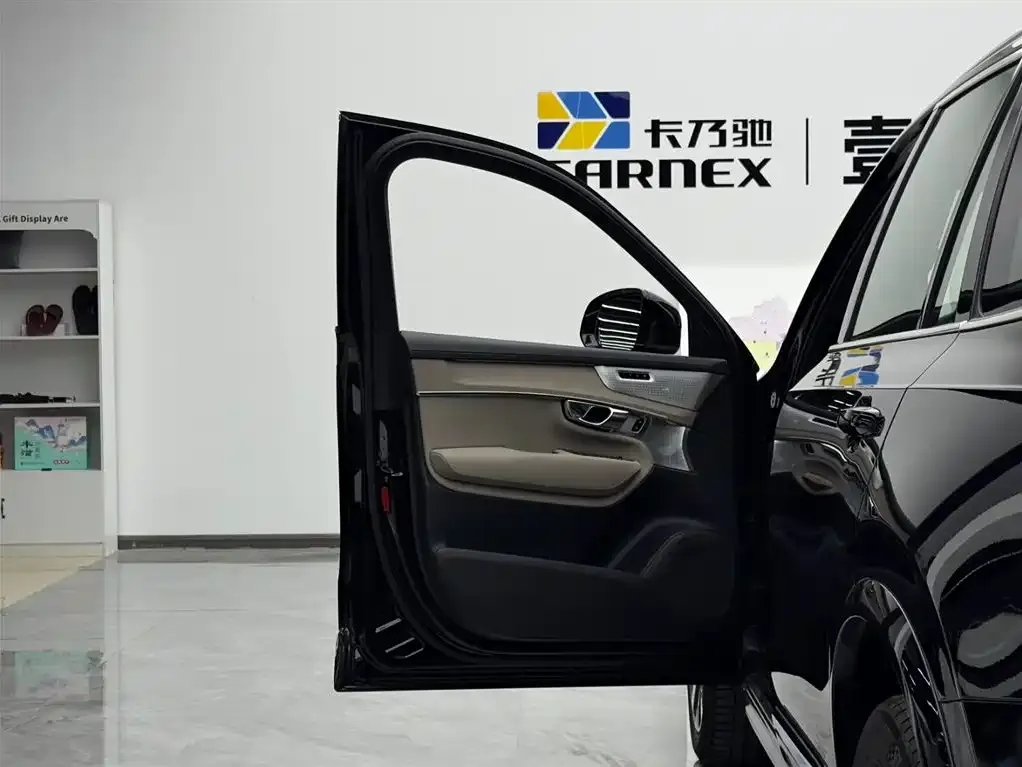 Volvo XC90 PHEV 2025 из CN, фото 4