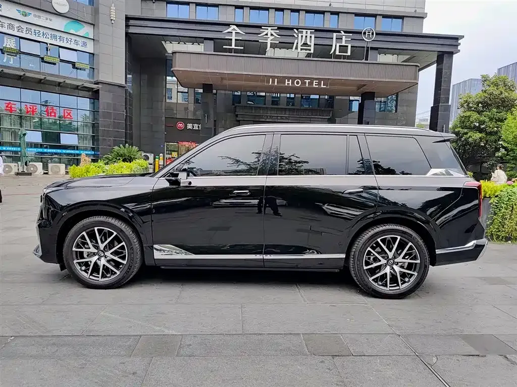GAC Motor Trumpchi GS8 — фото 7