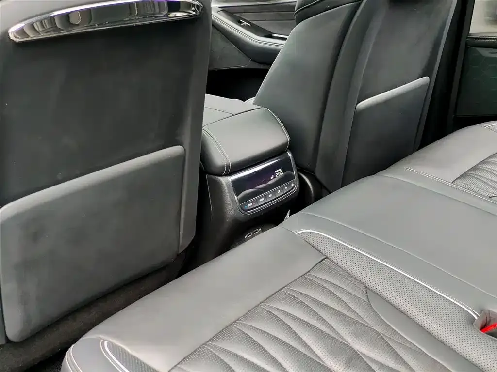 GAC Motor Trumpchi GS8 — фото 5