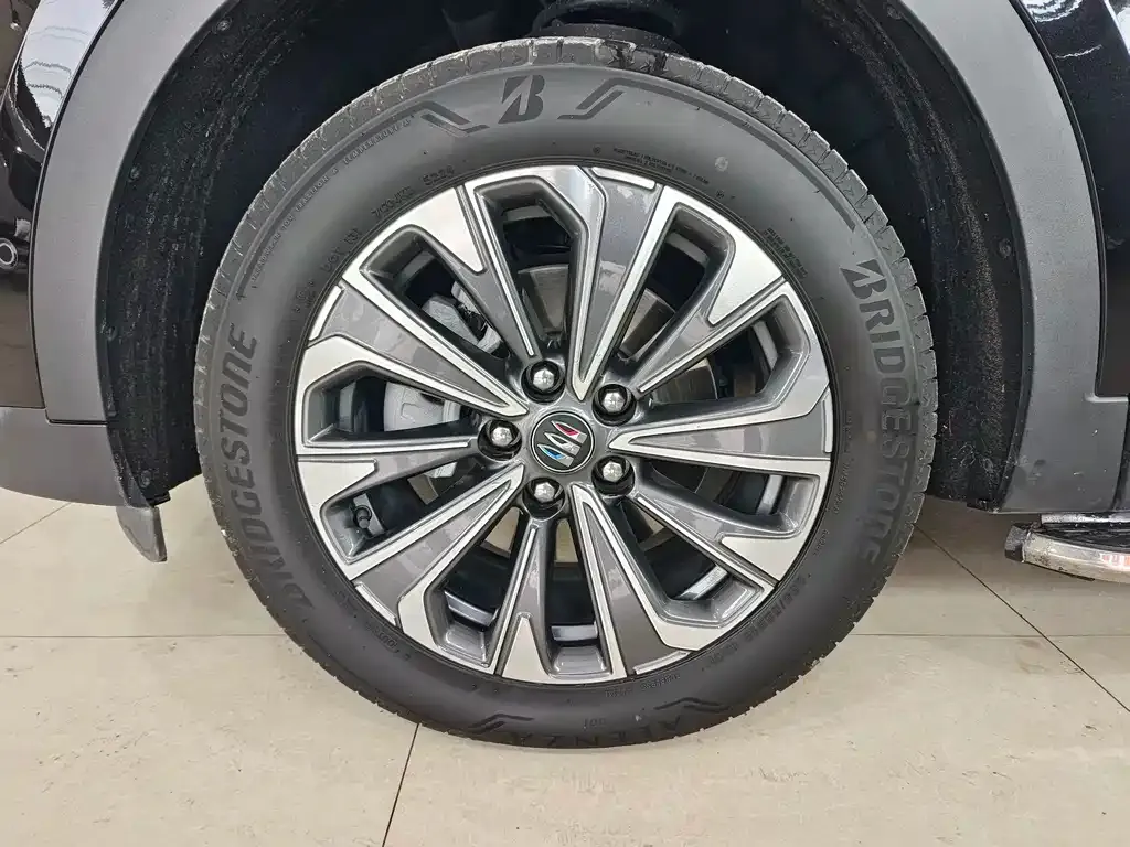 Buick Envision Plus — фото 2