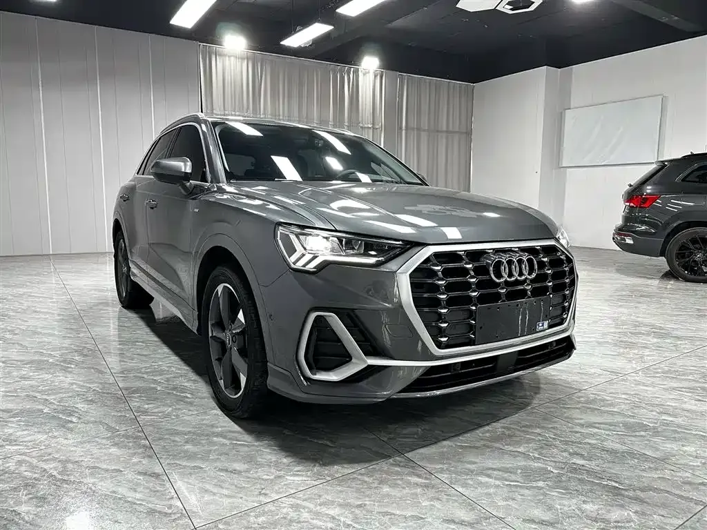 Audi Q3 — фото 3