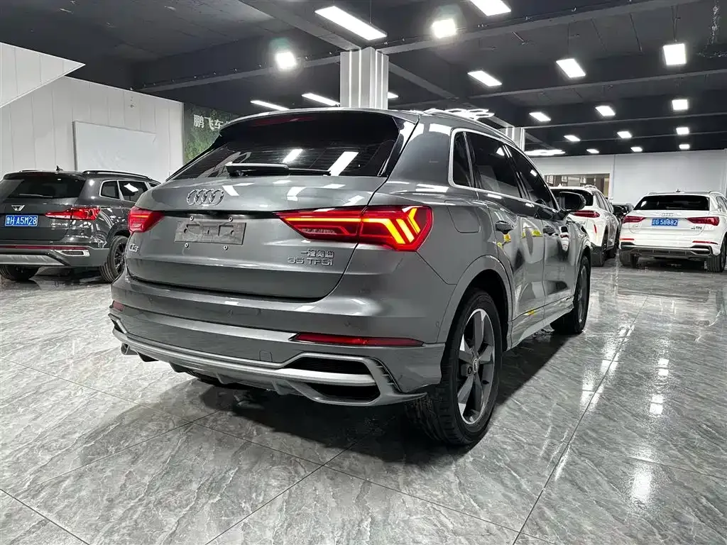 Audi Q3 — фото 9