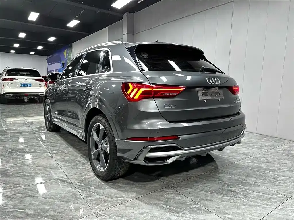 Audi Q3 — фото 4