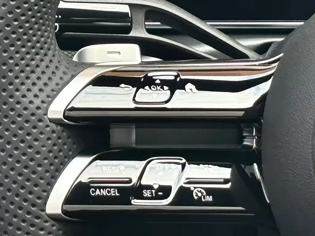 Mercedes-Benz C-Class 2024 из CN, фото 2