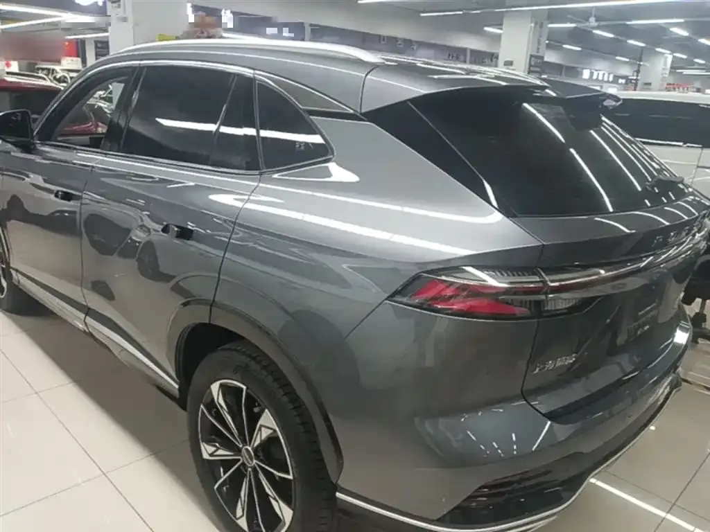Roewe RX5 — фото 8