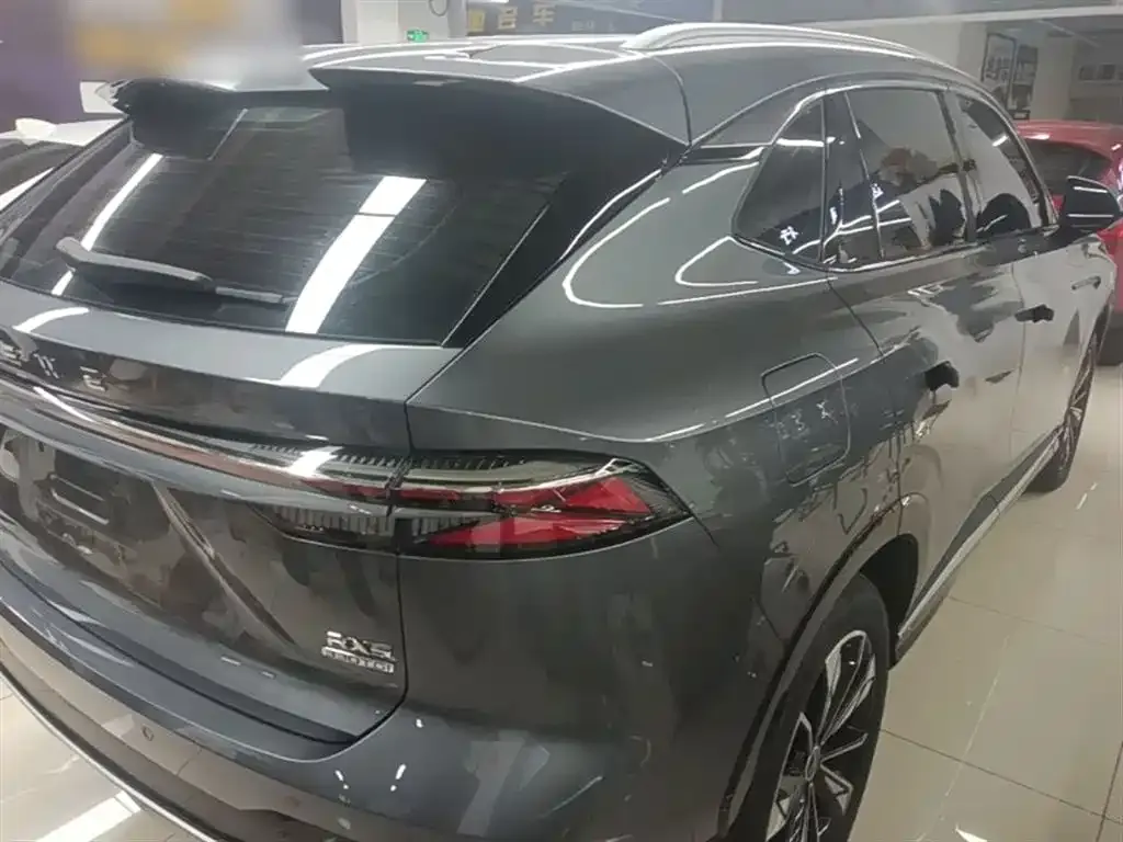 Roewe RX5 — фото 10