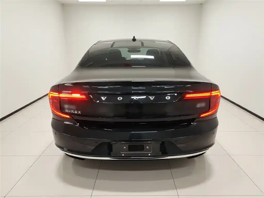 Volvo S90 — фото 3