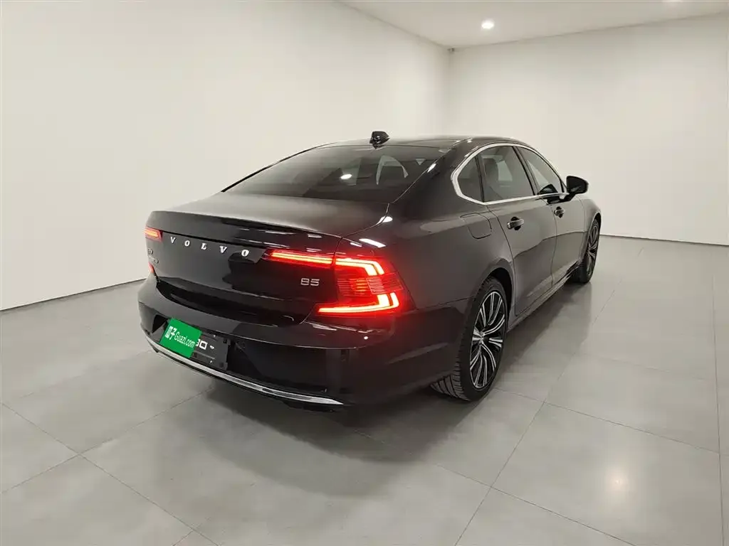 Volvo S90 — фото 2