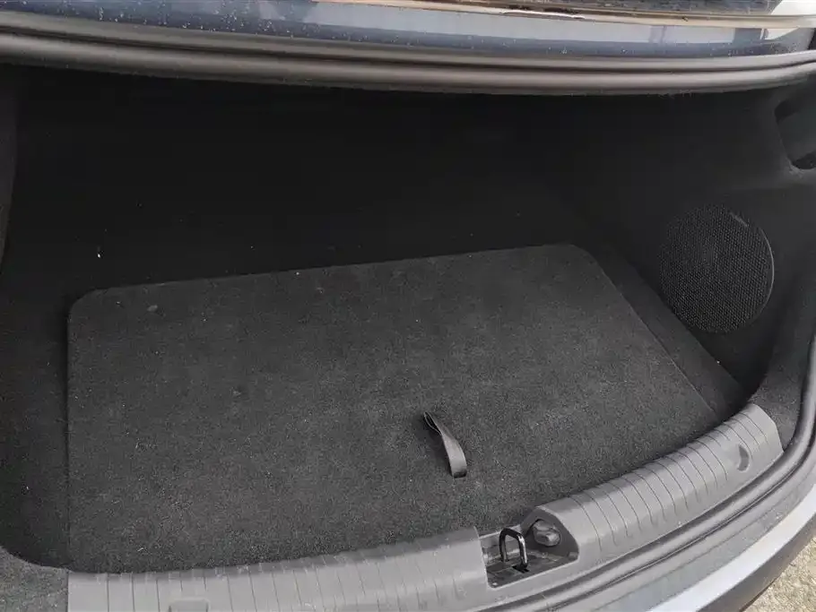 BYD Seal — фото 10
