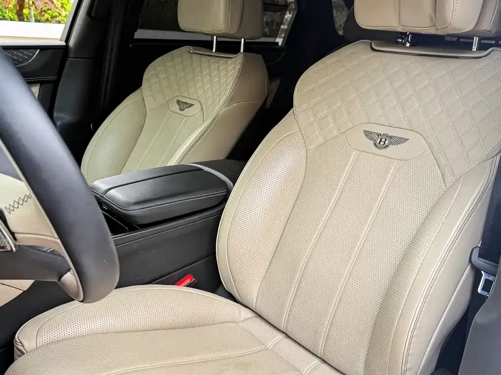 Bentley Bentayga PHEV 2022 из CN, фото 4