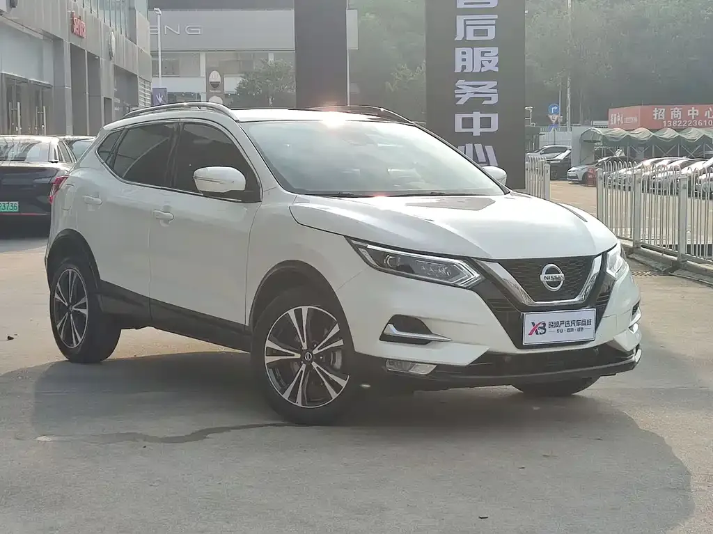Nissan Qashqai — фото 9