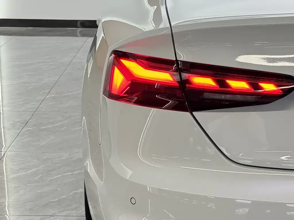 Audi A5 (Import) — фото 3