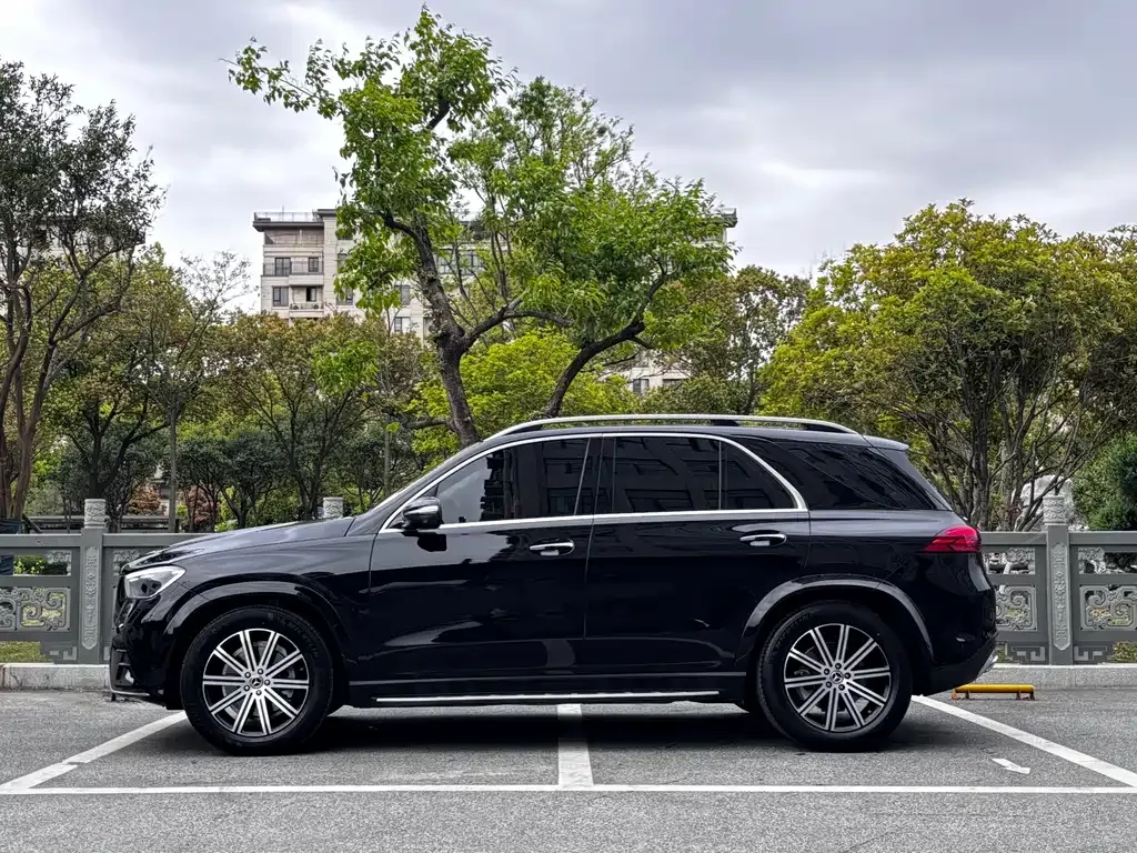 Mercedes-Benz GLE — фото 9