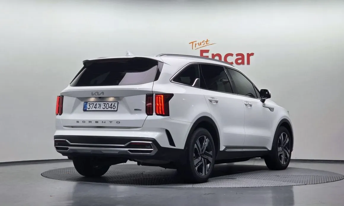 Kia Sorento — фото 5