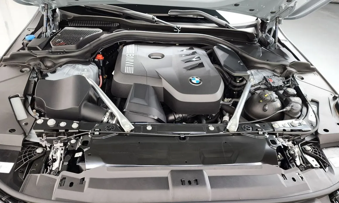 BMW 5-Series 2025 из KR, фото 5