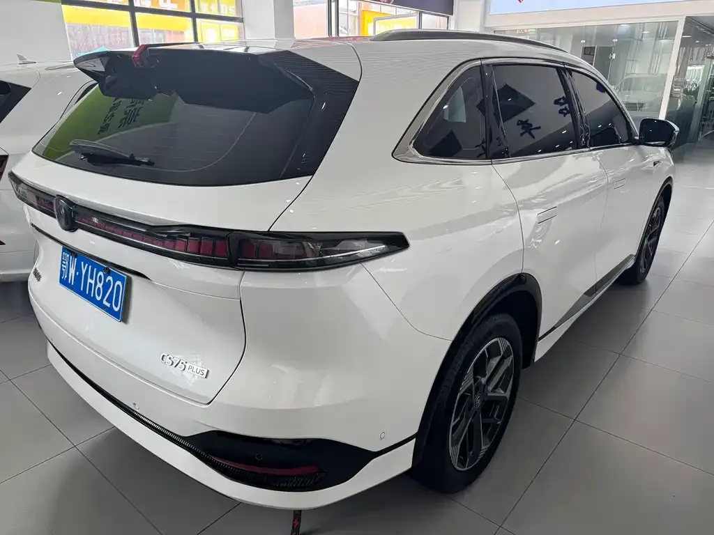 Changan CS75PLUS — фото 9
