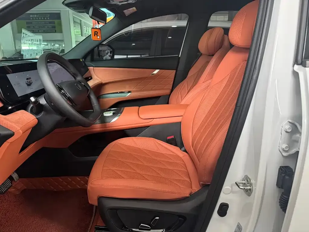 Changan CS75PLUS — фото 10