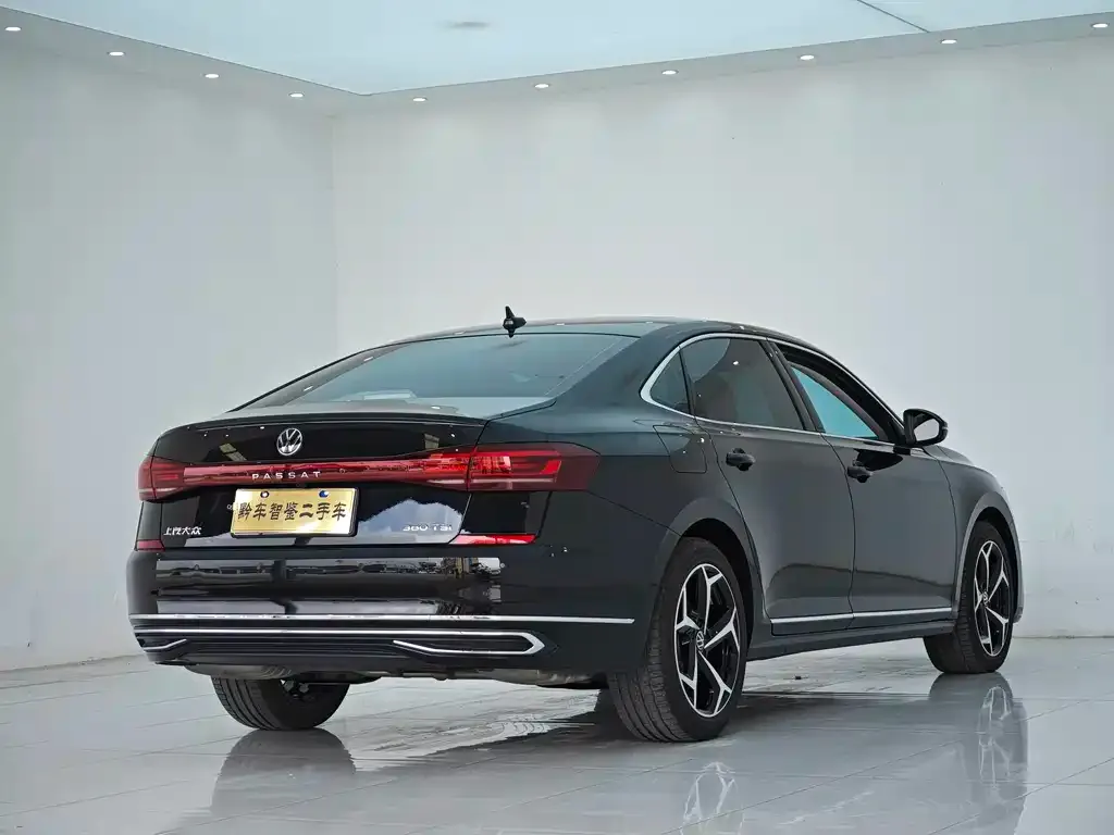 Volkswagen Passat — фото 2