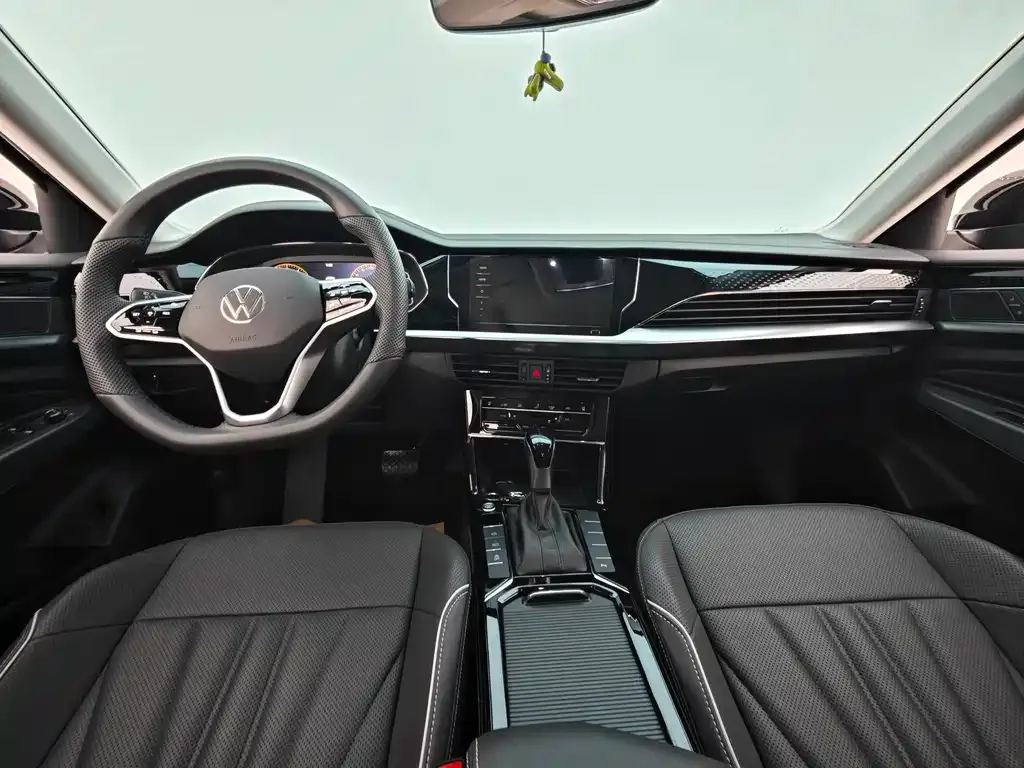 Volkswagen Passat — фото 7