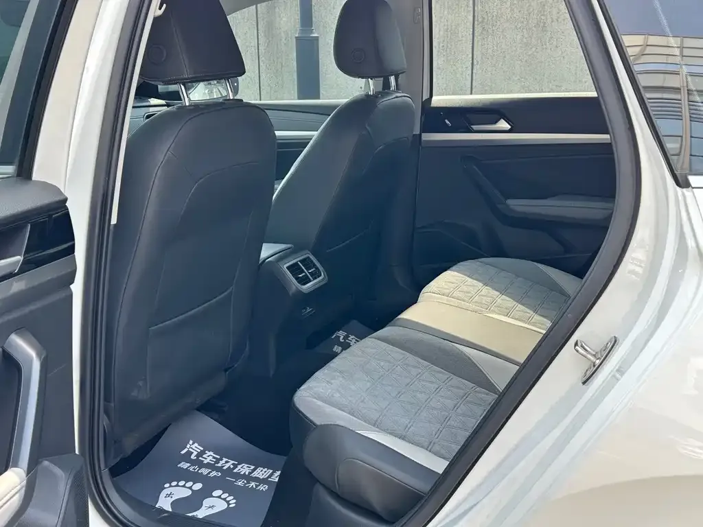Volkswagen Lavida 2022 из CN, фото 4