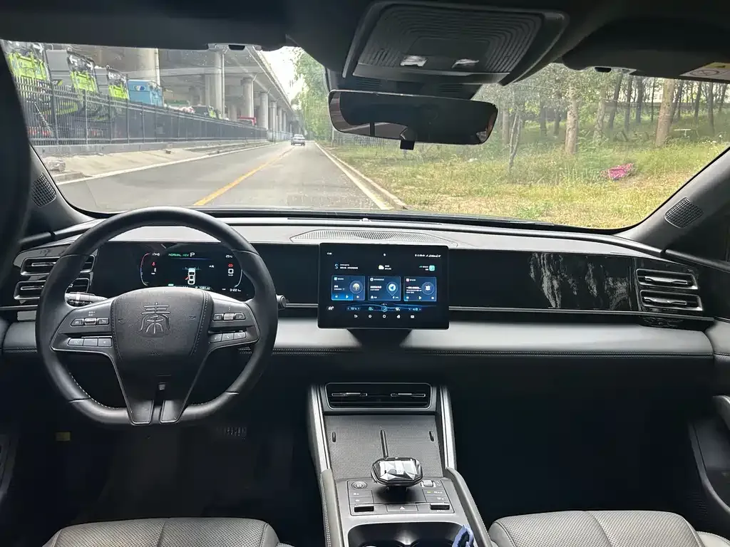 BYD Qin L 2024 из CN, фото 4