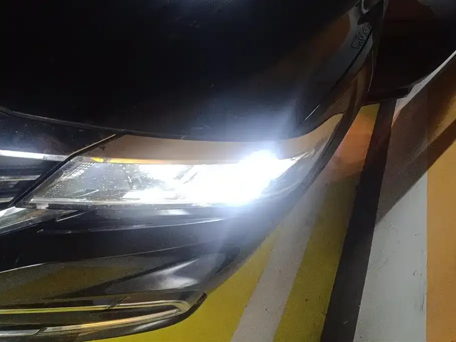 Volkswagen Passat — фото 4