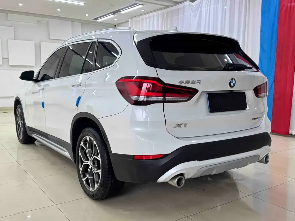 BMW X1 — фото 6