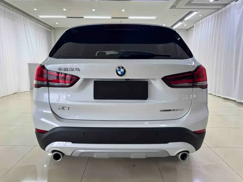 BMW X1 — фото 2