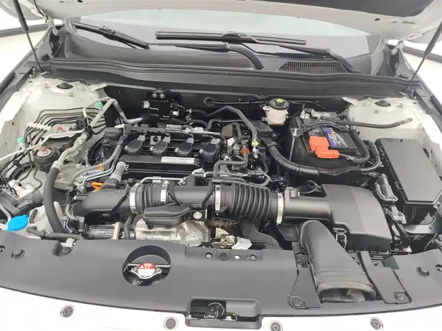 Honda Accord — фото 10