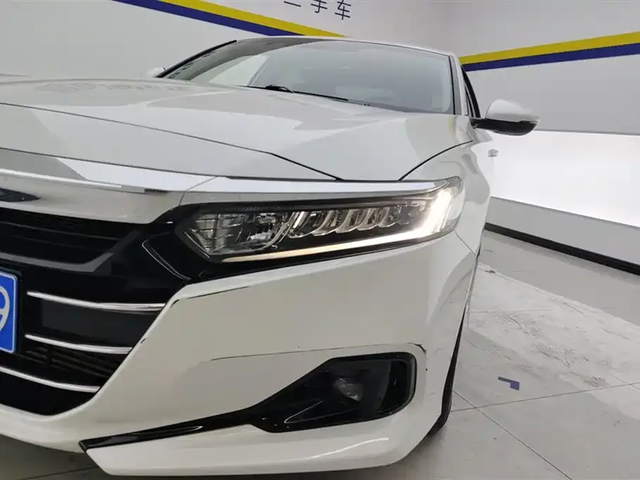 Honda Accord — фото 3