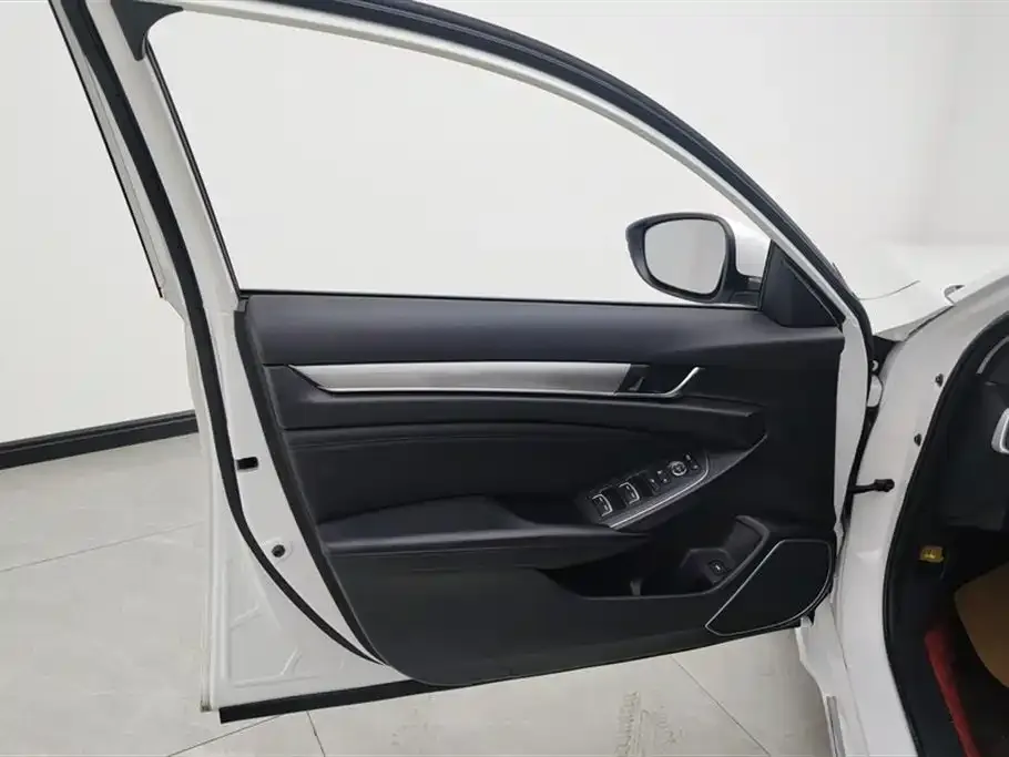Honda Accord — фото 2