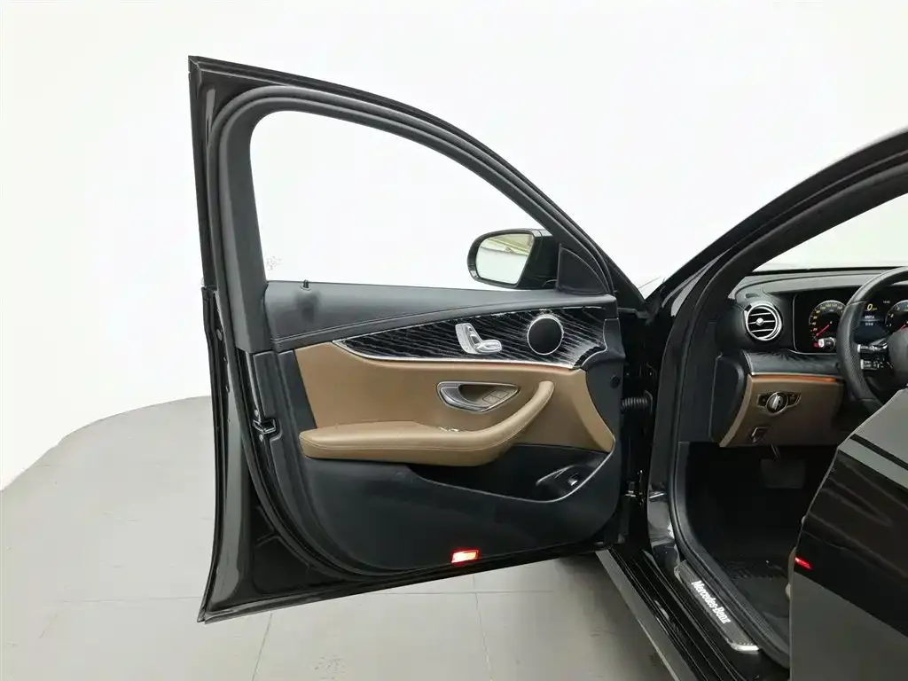 Mercedes-Benz E-Class (Import) 2021 из CN, фото 7